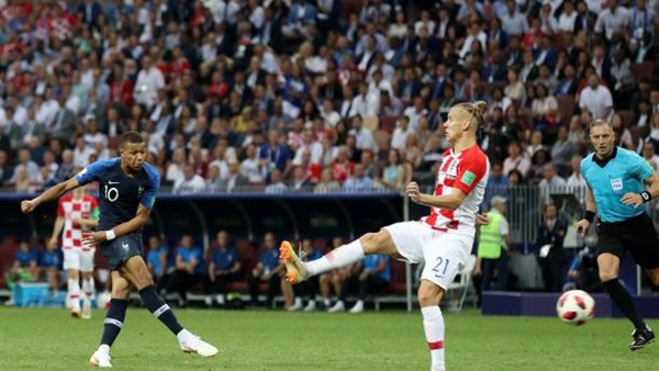 مبابي لاعب فرنسا