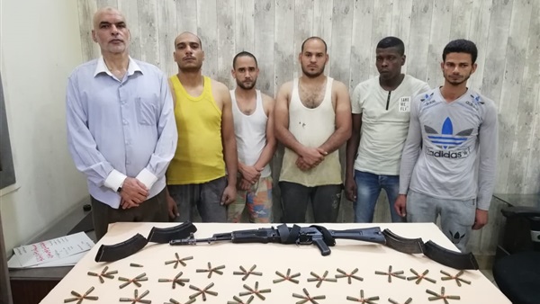 التنقيب عن الاثار