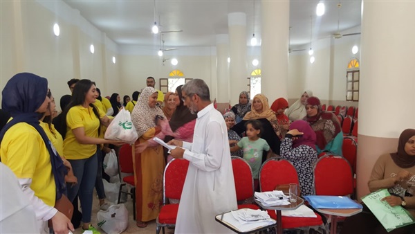 مساعدات غذائية في