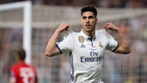 أسينسيو لاعب ريال