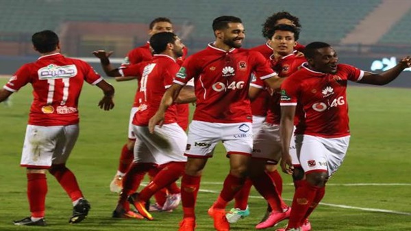 لاعبو الأهلي