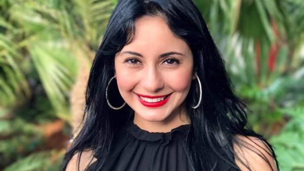 الفنانه نسمه عبدالعزيز