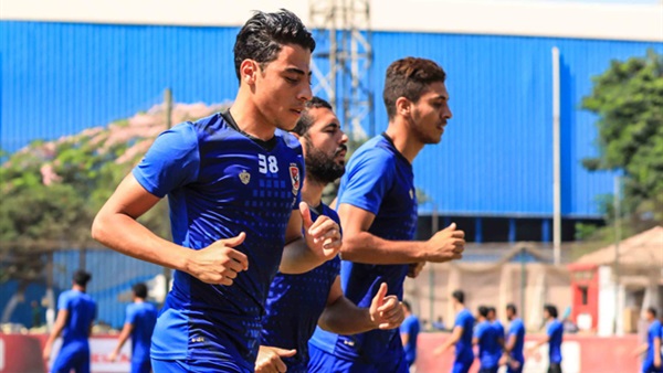 أكرم توفيق لاعب الاهلى
