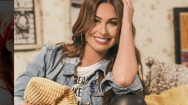 الفنانة مى سليم