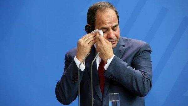 الرئيس السيسي يبكي