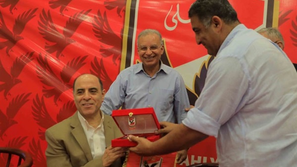 مسئولو الأهلي - أشرف
