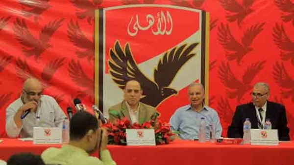 مسئولو الأهلي - أشرف