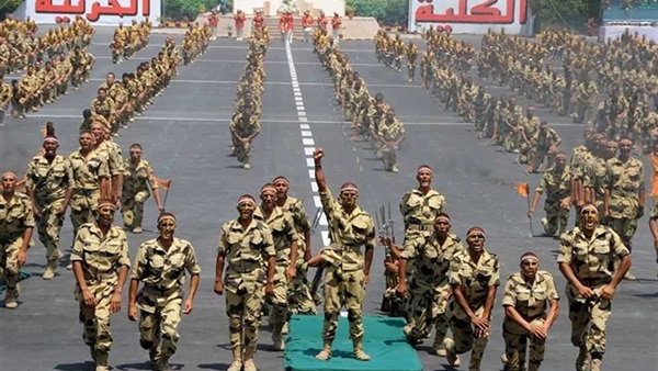 طلبة الكليات العسكرية