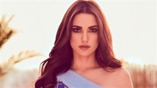 الفنانه درة