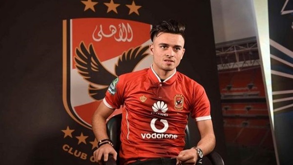 صلاح محسن لاعب الأهلي