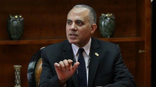 وزير الرى الدكتور