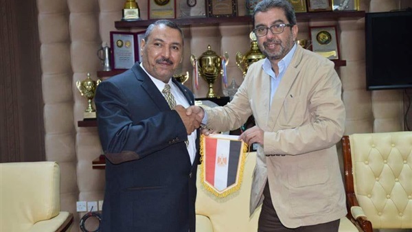 المدير التنفيذى لظفار