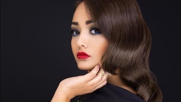 الفنانة راندا البحيري