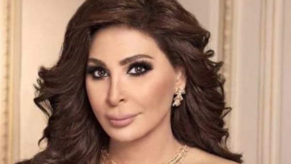 الفنانة إليسا