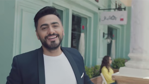 الفنان تامر حسني