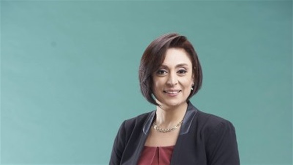 الإعلامية منى العراقى
