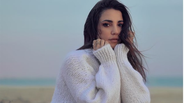 الفنانة درة