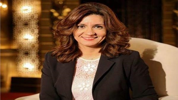 السفيرة نبيلة مكرم