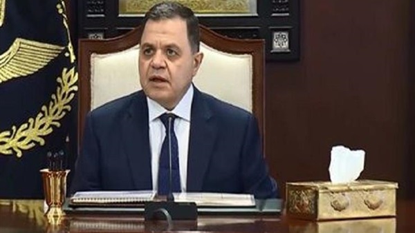 وزير الداخلية محمود