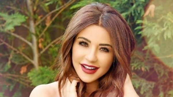 الفنانة ماغي بوغضن