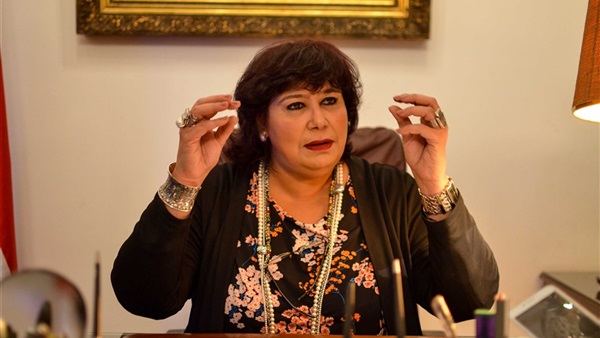 وزيرة الثقافة ايناس