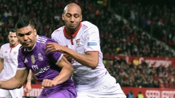 نزونزى لاعب إشبيلية