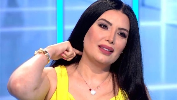 الفنانة عبير صبري