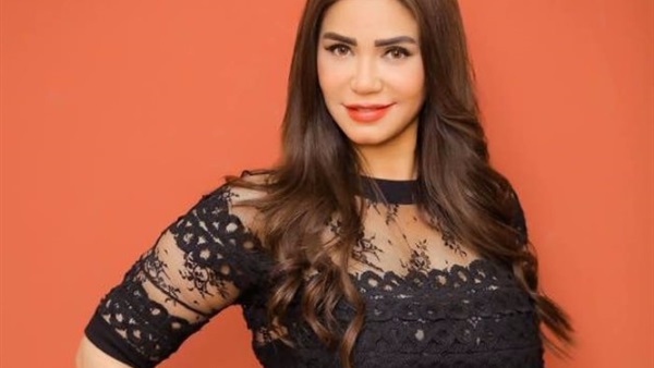 إيناس عزالدين