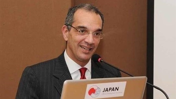 وزير الاتصالات -