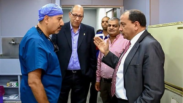 الدكتور منصور حسن