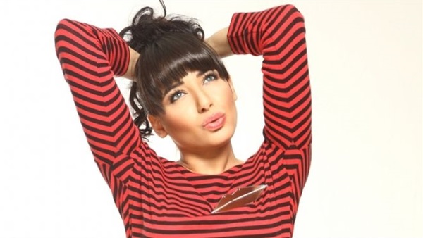 الفنانة ساندي
