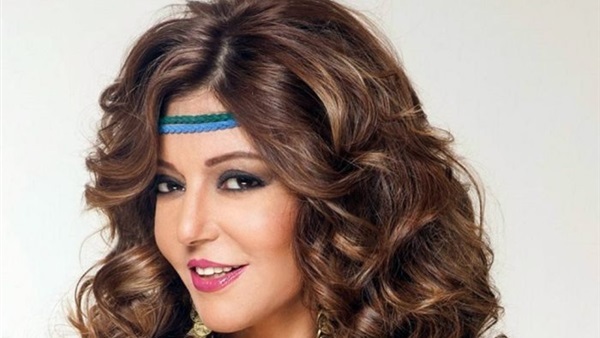 الفنانة سميرة سعيد