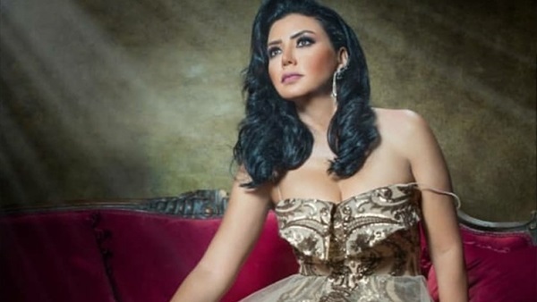 الفنانة رانيا يوسف
