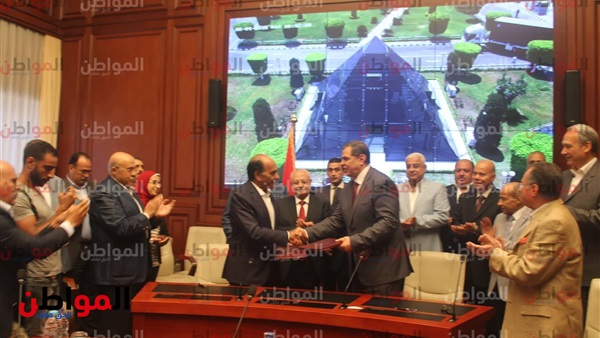 وزير القوى العاملة
