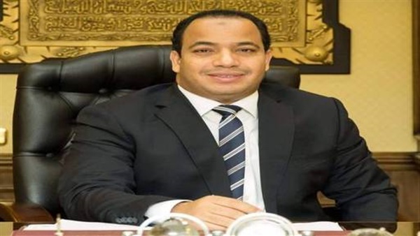 الدكتور عبد المنعم