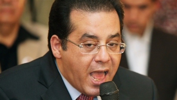 ايمن نور