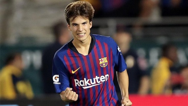 نجم برشلونة ريكي