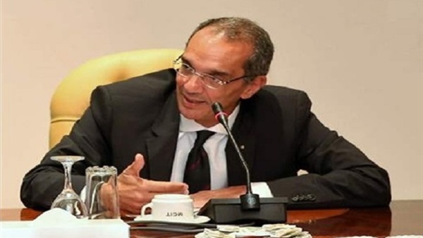 عمرو طلعت وزير الاتصالات