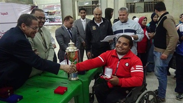 باحث أكاديمي