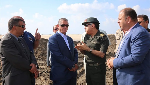 جولة تفقدية لمحافظ