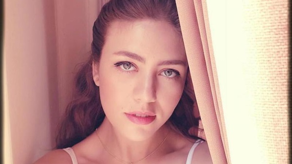 الفنانة رحمة حسن