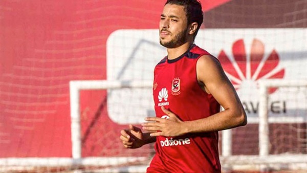 باسم علي لاعب الاهلي