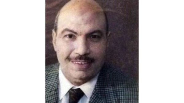 الأستاذ سمير التونى