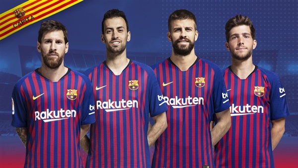 قائدي برشلونة الموسم