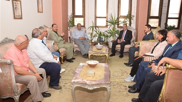 وزير الزراعة-محافظ