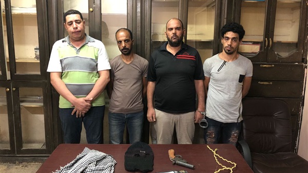 المتهمين