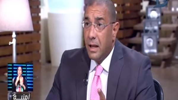 دكتور عمرو يسري استشاري