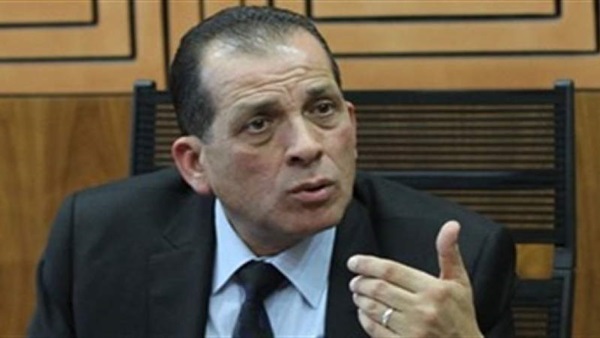 رئيس الشركة القابضة