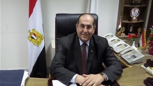 الدكتور ايمن عبد