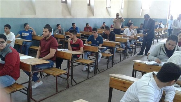 طلاب الثانوية العامة